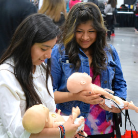 Kaiser Permanente’s summer camp pays students to explore healthcare careers